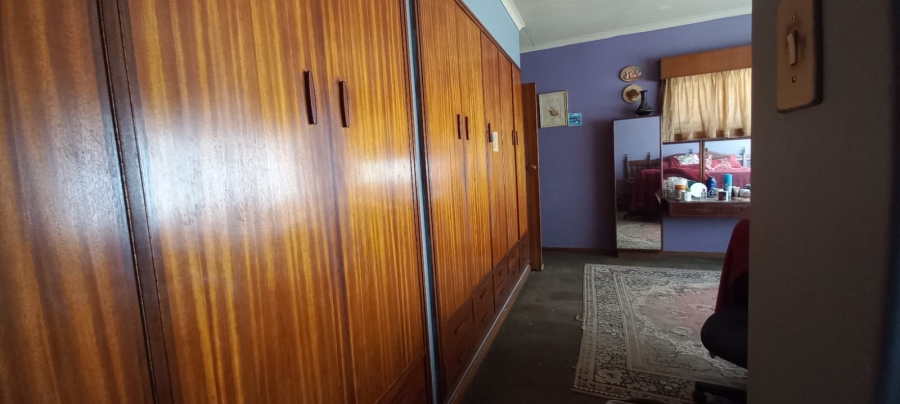 3 Bedroom Property for Sale in Roosheuwel Ext 2 North West
